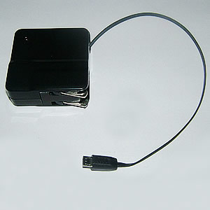 Power adapter One-way retractable cable 